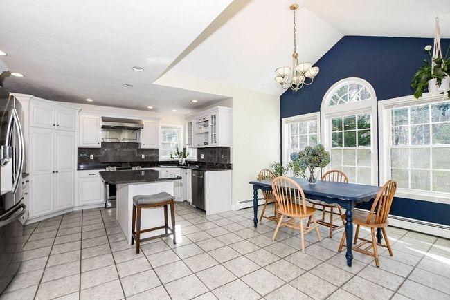 4 Old Logging Rd, House other with 5 bedrooms, 4 bathrooms and 4 parking in Marion MA | Image 10