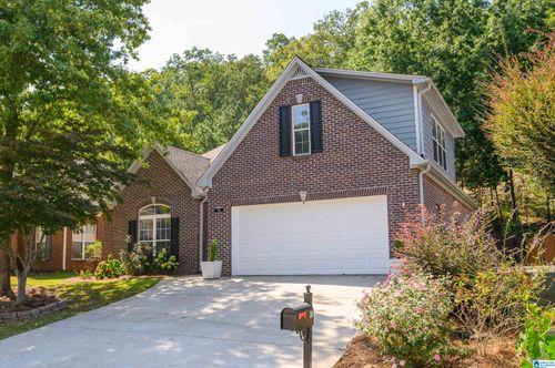 184 Cove Ln, PELHAM, AL, 35124-2869 | Card Image