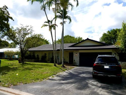 9939 Nw 19th St, Coral Springs, FL, 33071-5818 | Card Image