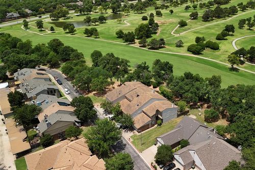 1715 Windhill Ave, Edmond, OK, 73034-3129 | Card Image