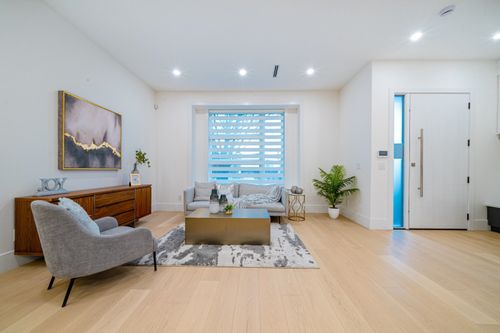 2-4210 Union St, Burnaby, BC, V5C2X4 | Card Image