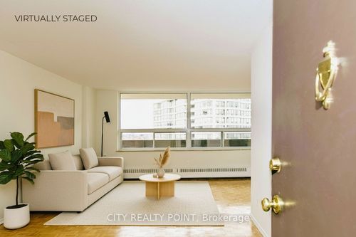 711-6200 Bathurst St, North York, ON, M2R2A3 | Card Image