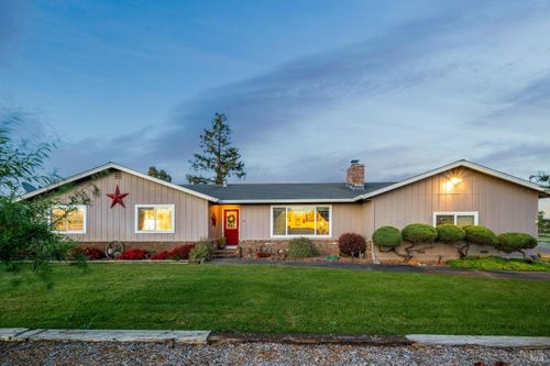 23180 Maffei Rd, Sonoma, CA, 95476-9258 | Card Image