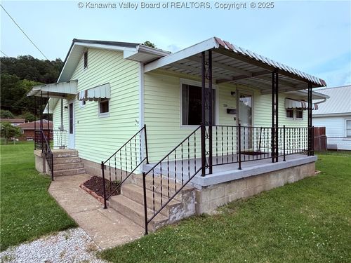 230 2nd Ave, Ripley, WV, 25271-1522 | Card Image