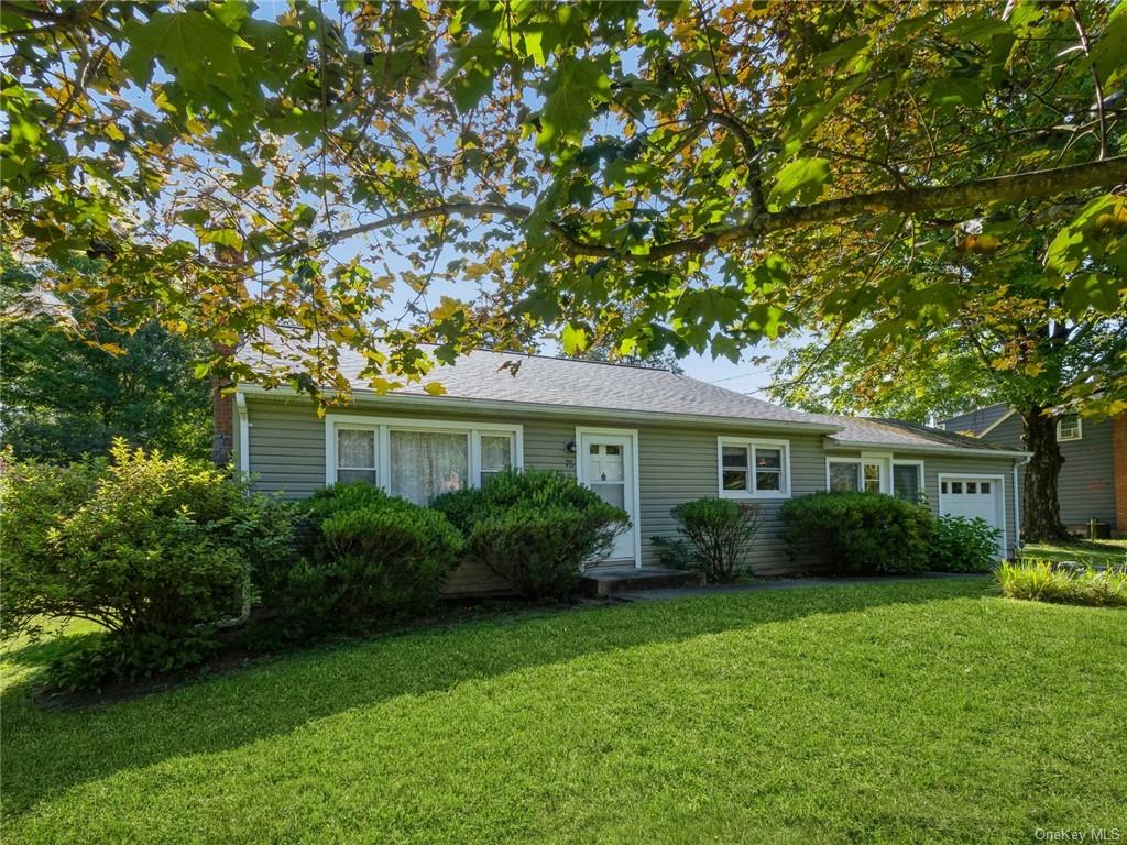 Sleight Plass Rd, Poughkeepsie, NY 12603