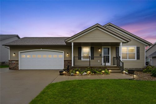 5601 Ruhd St Sw, Cedar Rapids, IA, 52404-7109 | Card Image