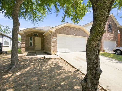 1011 Cruise St, Denton, TX, 76207-8137 | Card Image