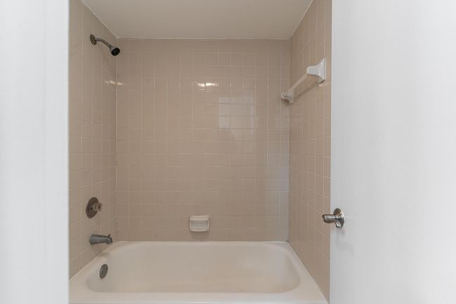 APT-319 - 2316 S Cypress Bend Dr, Condo with 2 bedrooms, 2 bathrooms and null parking in Pompano Beach FL | Image 20