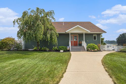 2010 W Lake Rd, Twin Lake, MI, 49457-9038 | Card Image