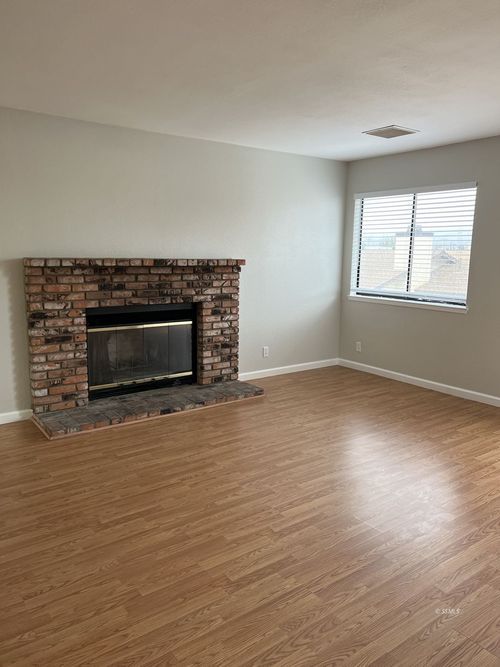 apt-c-429-C S Sunset St, Ridgecrest, CA, 93555-4790 | Card Image