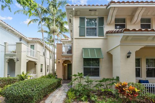 8154 Cascada Isles Dr, Hollywood, FL, 33024-8574 | Card Image