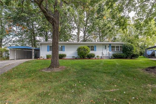 28 Festival Drive, Olmsted Township, OH, 44138 | Card Image