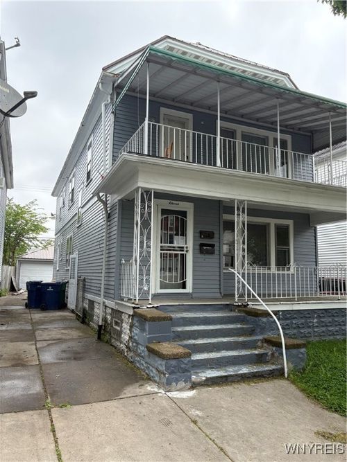 11 Sandrock Rd, Buffalo, NY, 14207-2017 | Card Image