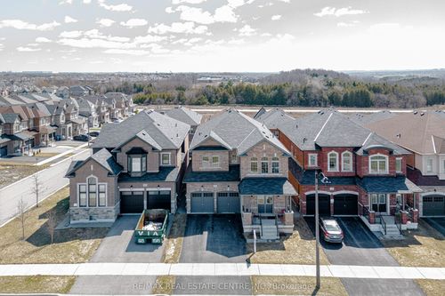 45 Carondale Sq, East Gwillimbury, ON, L9N0X5 | Card Image