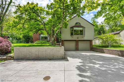11259 Robson Rd, Grafton, OH, 44044-9720 | Card Image