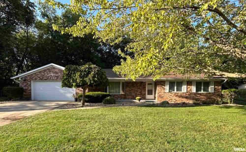 2233 Oakwood Ct, East Moline, IL, 61244-9632 | Card Image