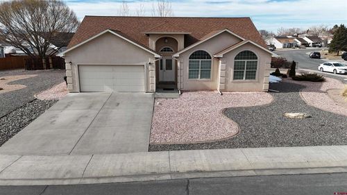 3215 Meadows Pkwy, Montrose, CO, 81401-7643 | Card Image