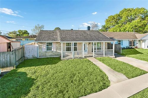 153 Elaine Dr, Avondale, LA, 70094-2905 | Card Image