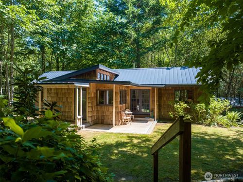 22002 Dewberry Rd Ne, Indianola, WA, 98342-9774 | Card Image