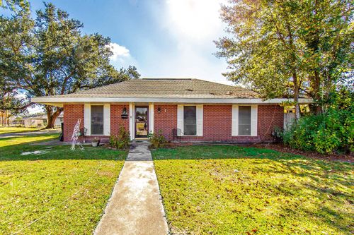1 K Cir, Houma, LA, 70364-1945 | Card Image