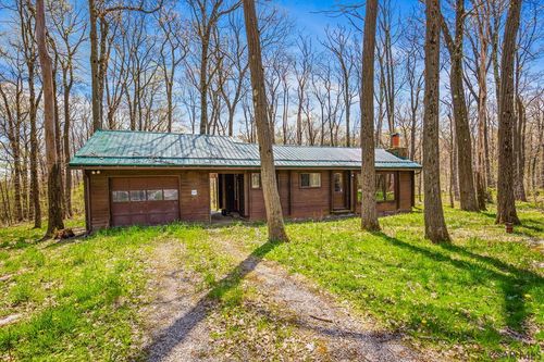 706 Laurel Summit Rd, Boswell, PA, 15531-2613 | Card Image