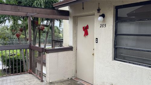 205-455 Nw 210th St, Miami Gardens, FL, 33169-2135 | Card Image