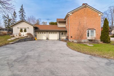 504 Main St, House other with 3 bedrooms, 3 bathrooms and 10 parking in Glen Williams ON | Image 2