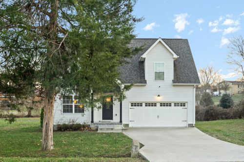 202 Mills Dr, Clarksville, TN, 37042-5118 | Card Image