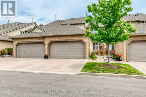 1725 The Chase Road, Mississauga (Central Erin Mills), ON, L5M4N3 | Card Image