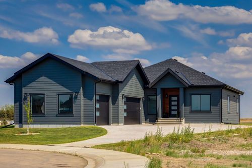232 Red Tail Ridge Se, High River, AB, T1V0J8 | Card Image