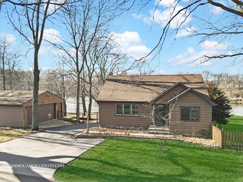 206 W Race St, Millington, IL, 60537-1064 | Card Image