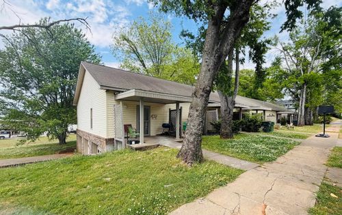 202 S Cave St, Tuscumbia, AL, 35674 | Card Image