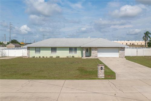 411 Country Pine Road, HAINES CITY, FL, 33844 | Card Image