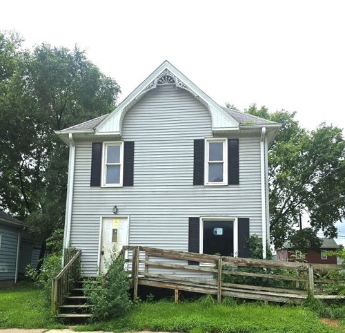 56 Lafayette St, Waterloo, IA, 50703-3402 | Card Image