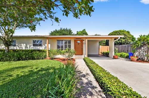 313 Poe Dr, Palm Springs, FL, 33461-1914 | Card Image