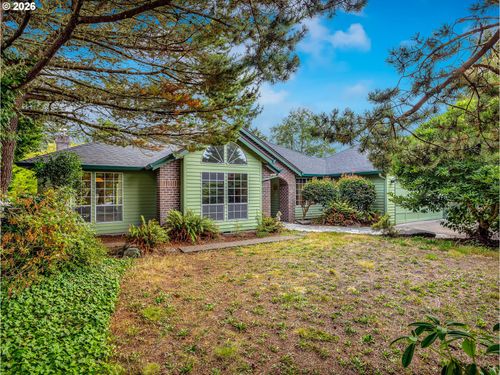 33726 Lake Front Dr, Warrenton, OR, 97146 | Card Image