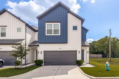 13131 Perennial Springs Dr, Houston, TX, 77048-1437 | Card Image