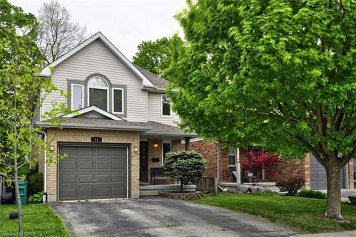 12 Karalee Cres, Cambridge, ON, N3C4H2 | Card Image