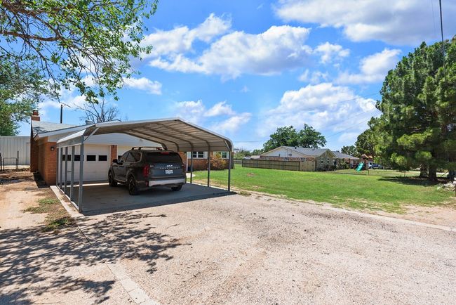 5612 E Midway Rd, House other with 3 bedrooms, 2 bathrooms and 4 parking in Big Spring TX | Image 4
