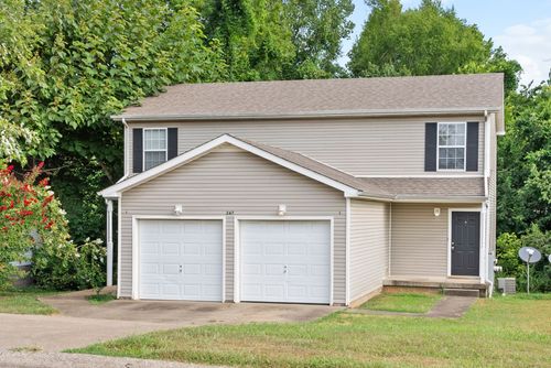 a-247 Senator Dr, Clarksville, TN, 37042-1386 | Card Image