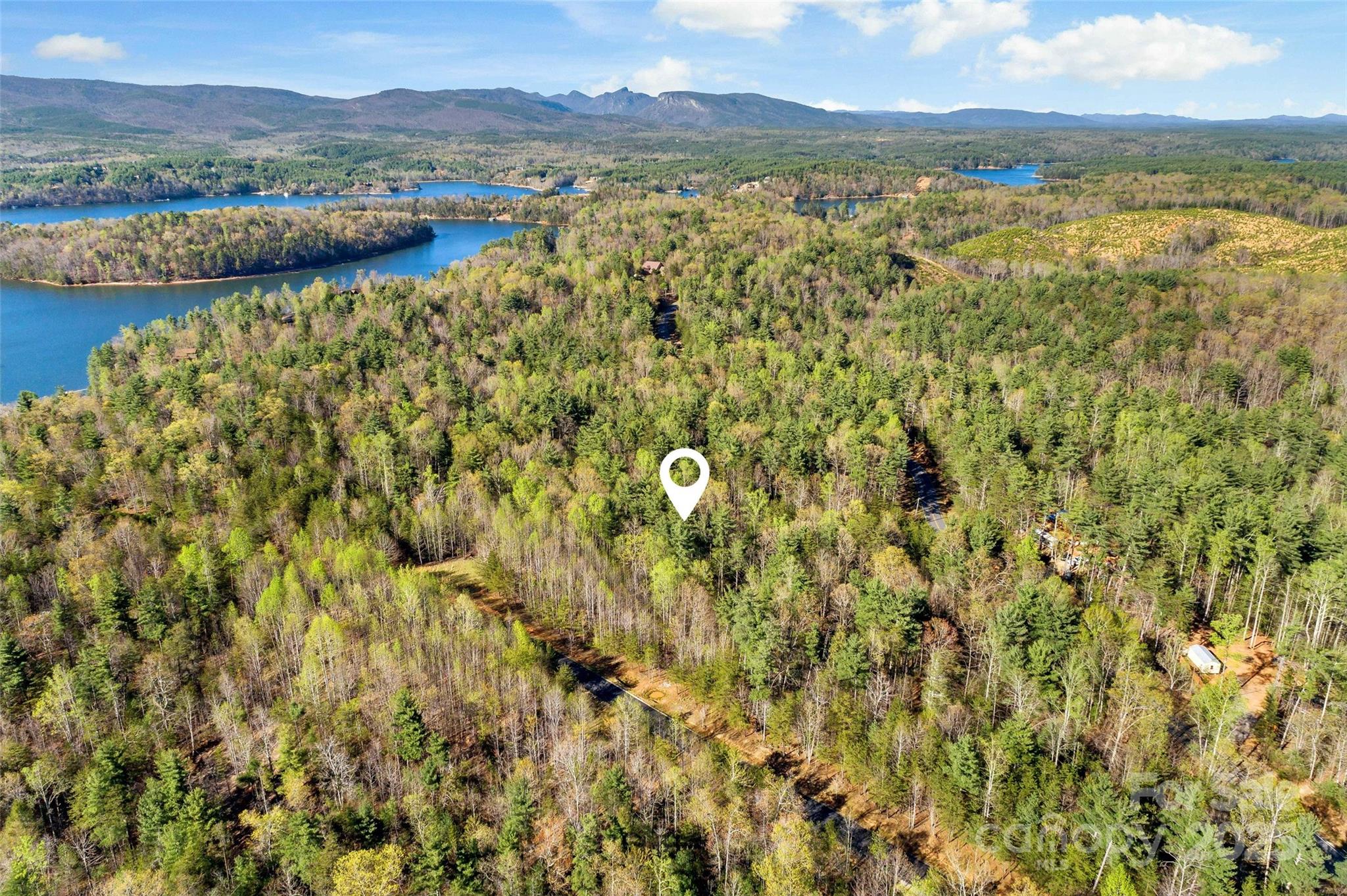 Land in Nebo