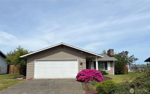 428 W I St, Shelton, WA, 98584-2928 | Card Image