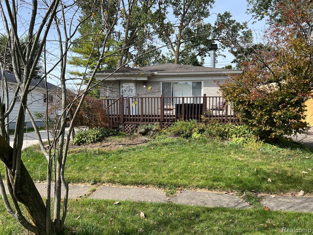 Pomona Dr, Redford, MI 48239 #1