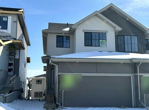 374 Heritage Blvd, Cochrane, AB, T4C | Card Image