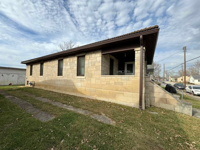 239 Lafayette Ave, House other with 1 bedrooms, 1 bathrooms and null parking in Oolitic IN | Image 4