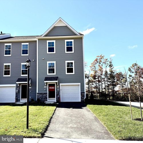 101 Homestead Dr, HANOVER, PA, 17331-8050 | Card Image