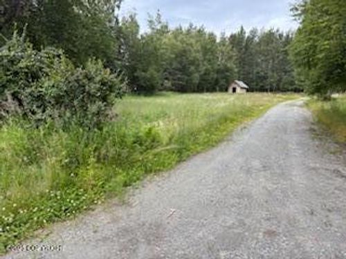 2265 E Grizzly Bear Dr, Wasilla, AK, 99654-2722 | Card Image