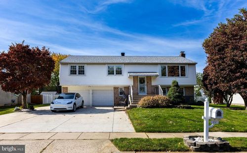 24 Westbury Dr, Cherry Hill, NJ, 08003-1018 | Card Image