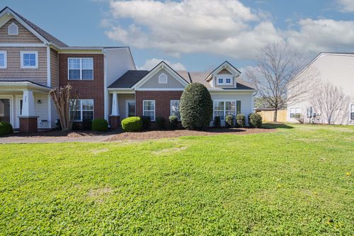 907 Seven Oaks Blvd, Smyrna, TN, 37167-6464 | Card Image