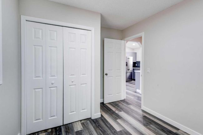 104 Saddlemont Manor Ne, Home with 5 bedrooms, 3 bathrooms and 2 parking in Calgary AB | Image 11